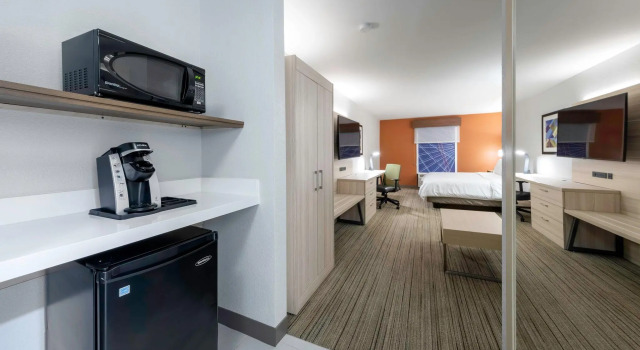 Номер Standard Holiday Inn Express Hotel & Suites Petersburg/Dinwiddie by IHG