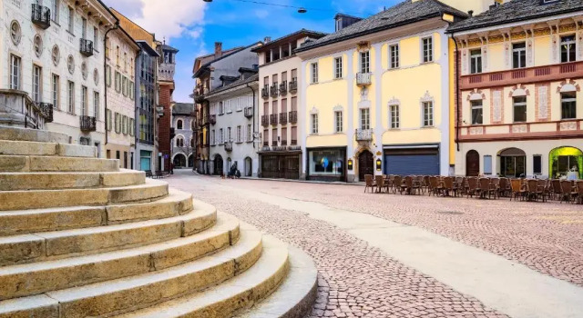 Bellinzona in Centro, Забронировать Апартаменты/квартира Беллинцона Bellinzona and upper Ticino, рядом с Железнодорожный вокзал Беллинцона