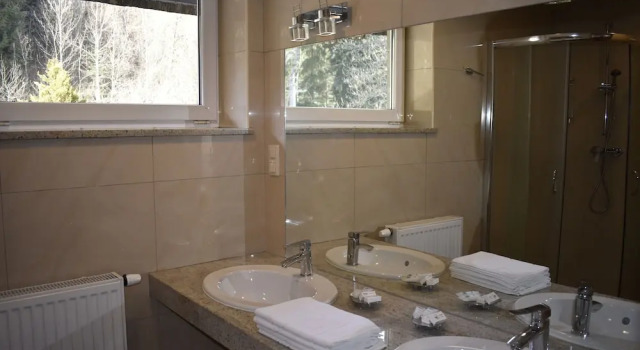 Двухместный номер Classic с балконом Hotel***NAT Piwniczna Zdrój