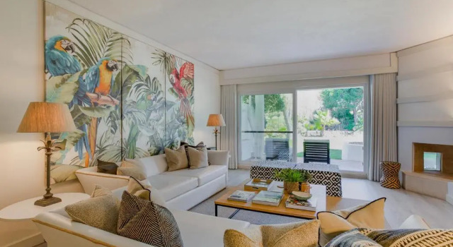 Апартаменты Victory Beach House