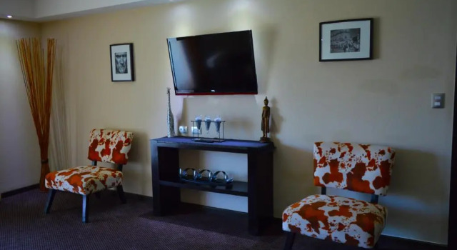 Полулюкс Savoy Hotel Boutique