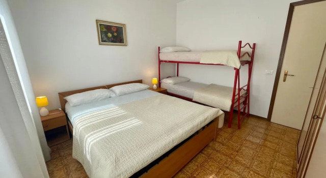 Апартаменты с 2 комнатами с балконом Enjoy the Pool at our Cozy Flat