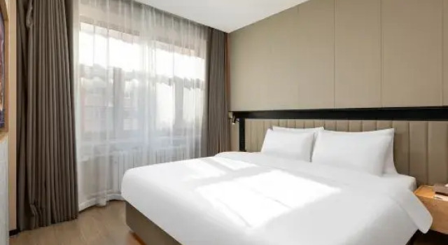 Люкс Deluxe Rezen Anyi Hotel (Harbin Engineering University)