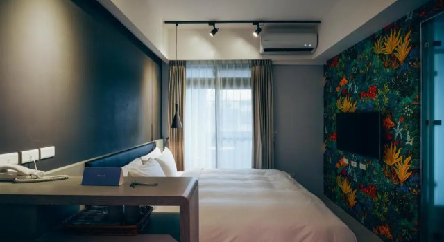 Standard Doppel Zimmer mit Balkon Onsense Villa