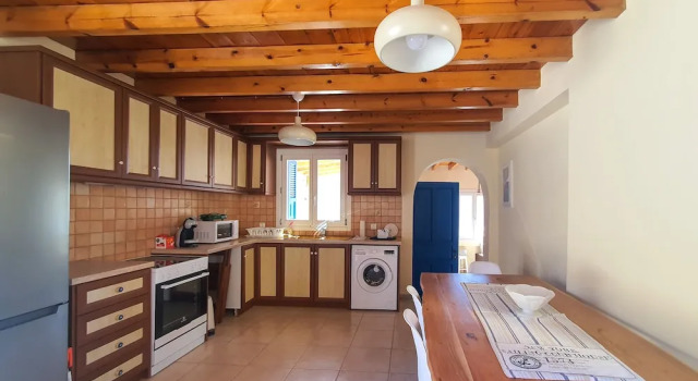 Семейная вилла Monolithos Villas