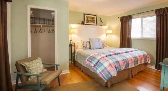 Коттедж c 1 комнатой Beachside Inn