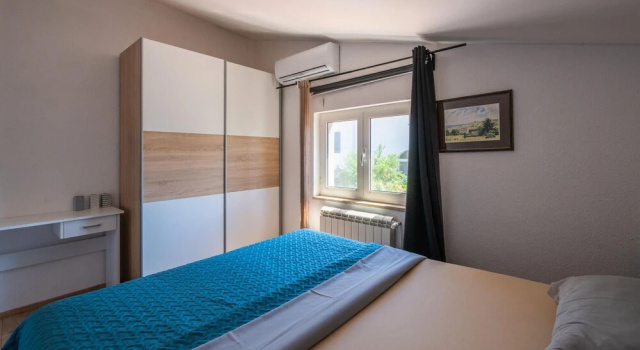 Stunning Home in Medulin With Wifi and 4 Bedrooms, Reserva ahora Hotel Hoteles en Pula con aparcamiento, Aparcamiento