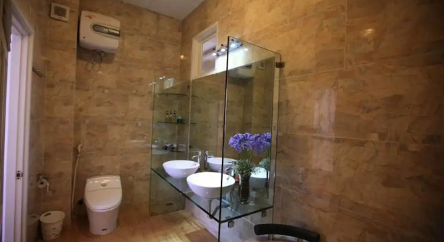 Четырёхместный номер Standard с балконом Terrasse Des Roses