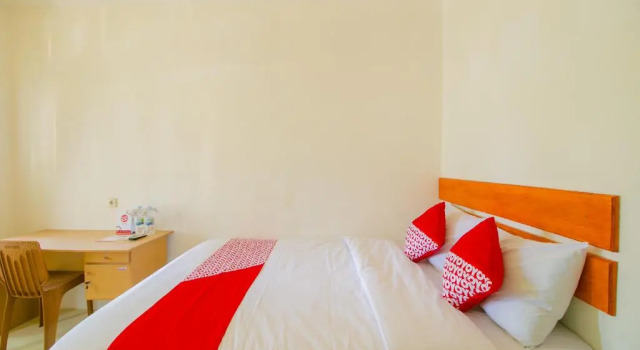 Hotel O Ratu Pantai, Reserva ahora Hotel Hoteles en Pelabuhanratu con piscina, Piscina