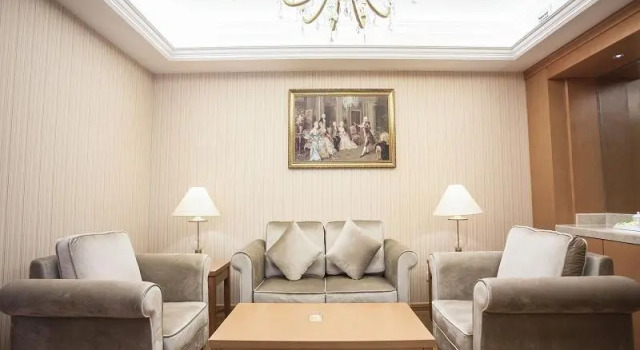 Люкс Executive Vienna International Hotel Guizhou Wengan Qilong Binfen Moer City