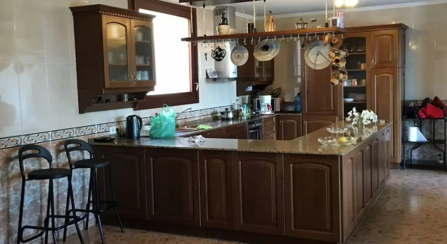 San Francesc Luxury Villa, Забронировать Вилла Отели в центре Бланес, в центре, Парковка
