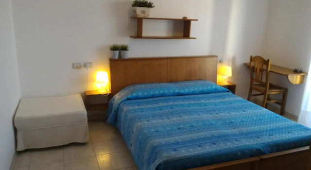 Standard Doppel Zimmer mit Balkon und mit eingeschränktem Meerblick B&B Gelsimori