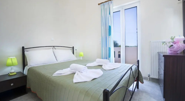 Апартаменты Deluxe Цокольный этаж с 2 комнатами Skamagkas G. Apartments
