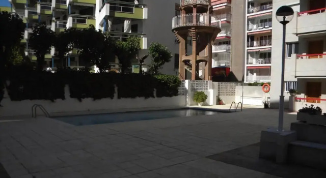 Apartamentos Michelangelo - Varadero, Varaa Hotelli Hotellit Tarragonès uima-altaalla, Uima-allas