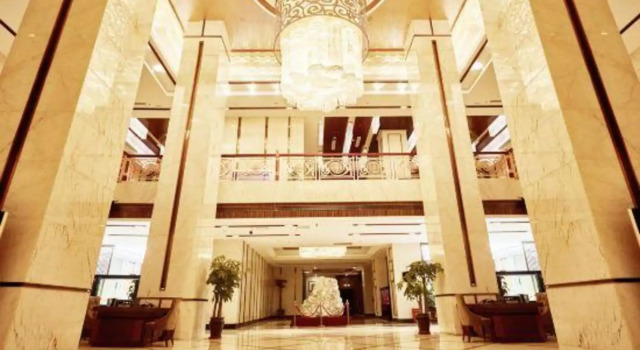 Hongdu International Hotel, Boek Hotel Changji Xinjiang
