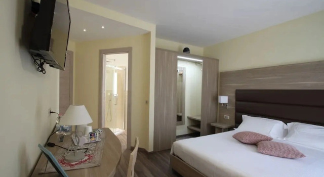 Трёхместный полулюкс с балконом "Il Viottolo" Rooms