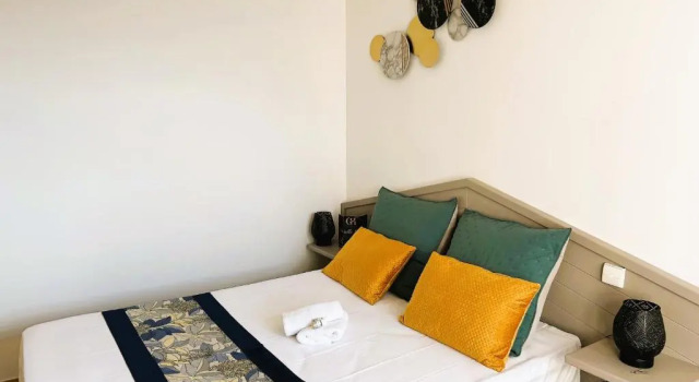 Трёхместный номер Standard с красивым видом из окна GABRIELLE HOTEL