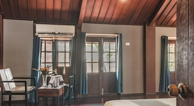 Люкс с балконом Sanctuary Hotel Luang Prabang