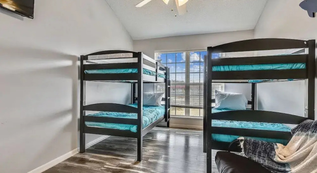 Feeling Tip'Sea by Book That Condo