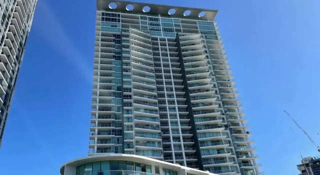 Beautiful 1 Bedroom Gold Coast Retreat With Free Parking, Забронировать Отель Мейн-Бич Голд-Кост, рядом с Endeavour College of Natural Health Gold Coast