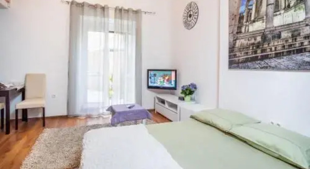 Apartment Dora, Prenota Appartamento Splitska 