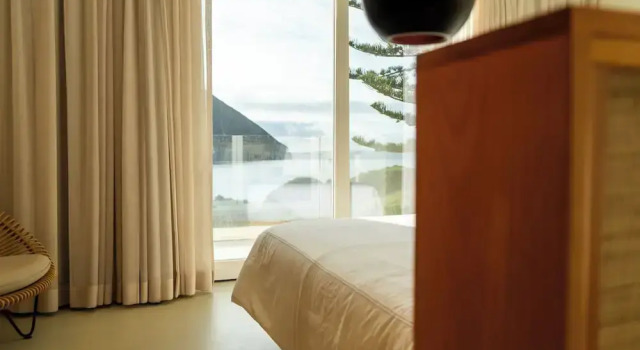 Люкс Luxury Silveira Bay Lounge Retreat