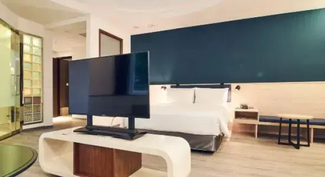 Люкс Deluxe CHECK inn Select Taipei Nangang