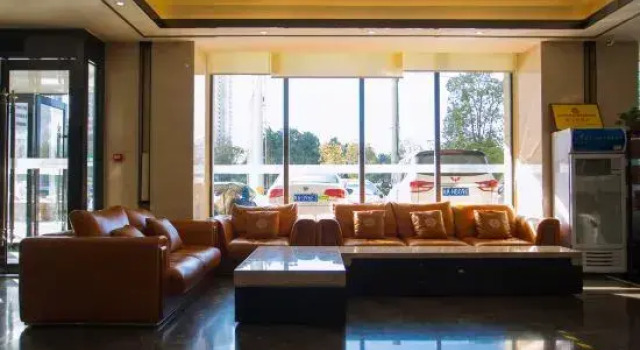 GreenTree Eastern Hotel (Fuyang Railway Station Guoyang South Road), Book Hotel Fuyang Anhui