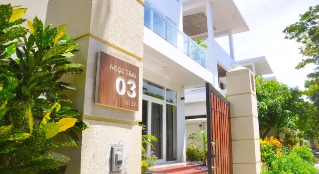 FLC Sam Son Villa Ngoc Trai 03, Book Villa Sommerhuse i Thanh Hoa, Hytte