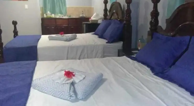Четырёхместный номер Deluxe Seaside Chateau Resort