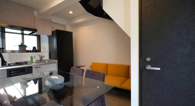 Коттедж Penthouse 1-bedroom Flat in Hiroo Shibuya