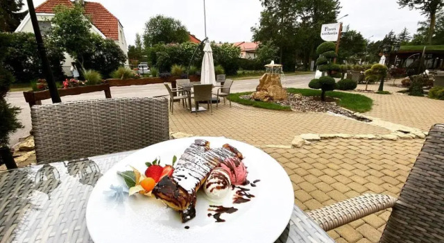 Floros Simfonija, Book Hotel Hotels in Klaipeda with Breakfast, Breakfasts