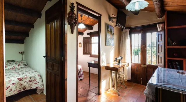 Cortijo ChamarIn, Book Hotel Hoteller i Durcal med parkering, Parkering