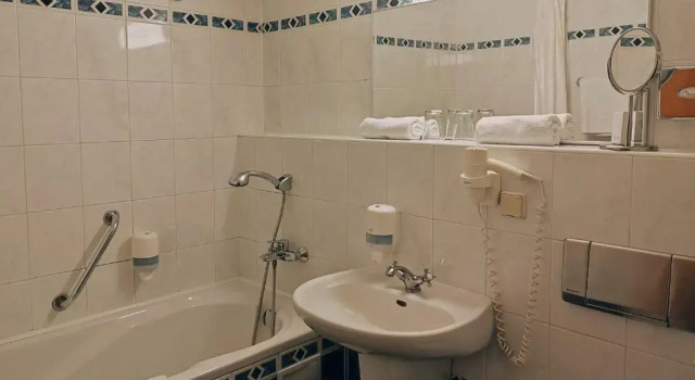 Номер Business Pannonia Hotel