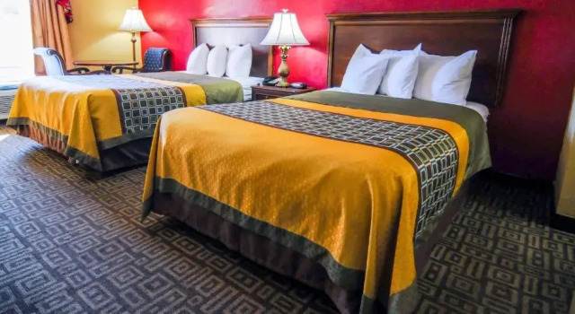 Четырёхместный номер Deluxe Heritage Inn