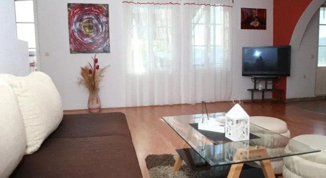Apartment Poseidon, Rezerwuj Apartament Hotele w Split-Dalmatia County z parkingiem, Parking