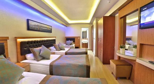 Четырёхместный номер Standard Hotel Resitpasa Istanbul
