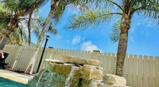 Коттедж Padre Beach House 5 Bedroom Home by RedAwning
