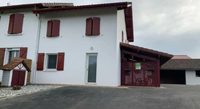 Gîte Arbouet-Sussaute, 3 pièces, 4 personnes - FR-1-384-408, Buchen Sie Hotel Urt 