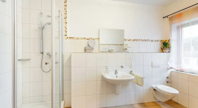 Номер Comfort Hotel Restaurant Zur Neroburg