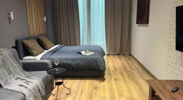 Stylish Comfort 24 studio near Mayakovskaya metro station in the heart of Moscow, Book Lejlighed Lejligheder i Moskva, Lejlighed