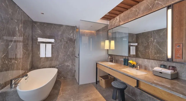 Номер Premium DoubleTree by Hilton Changbaishan Hot Spring