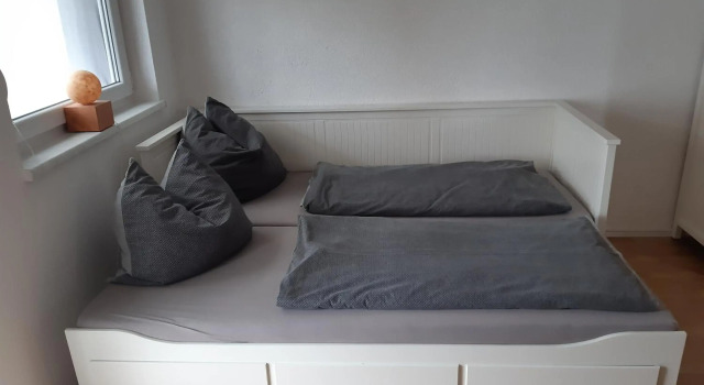 Kleine gemütliche Ferienwohnung günstige Lage, Prenota Hotel Hotel a Garz con parcheggio, Parcheggio