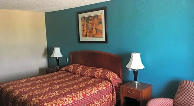 Номер Economy Chaparral Motel