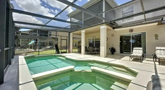 Коттедж 4 Bed 4 Bath With Private Pool/spa 4 Bedroom Home by RedAwning