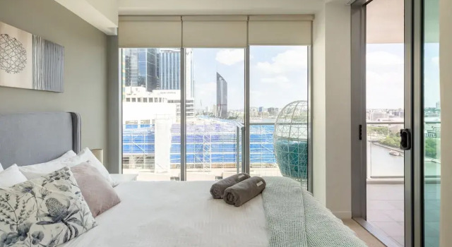 Апартаменты Premium с 2 комнатами с балконом и с видом на реку S&P Apartments - Tank St