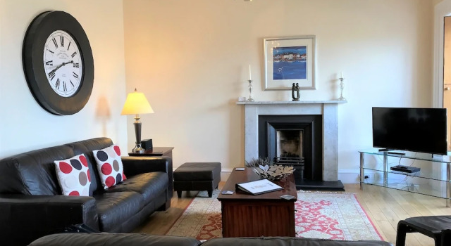 Апартаменты Crown Circus Apartment