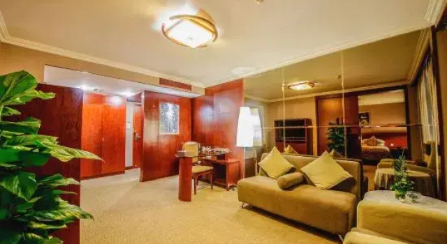 Люкс Deluxe Qijia Shan Hotel