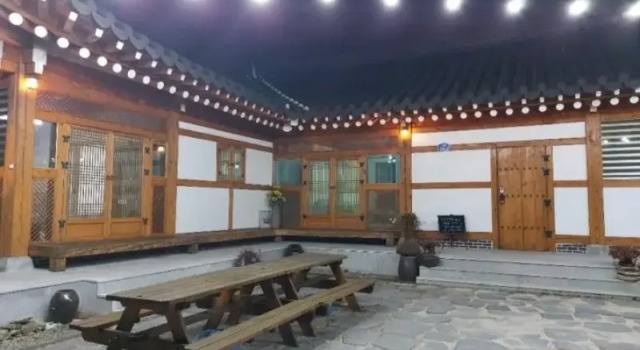 Gyeongju Namsan Hanok Pension, Забронировать Отель Отели провинции Кёнсан-Пукто с парковкой, Парковка