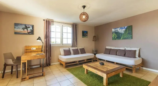 La Case des Camomilles, Reservar Hotel Petite-Ile Saint-Pierre